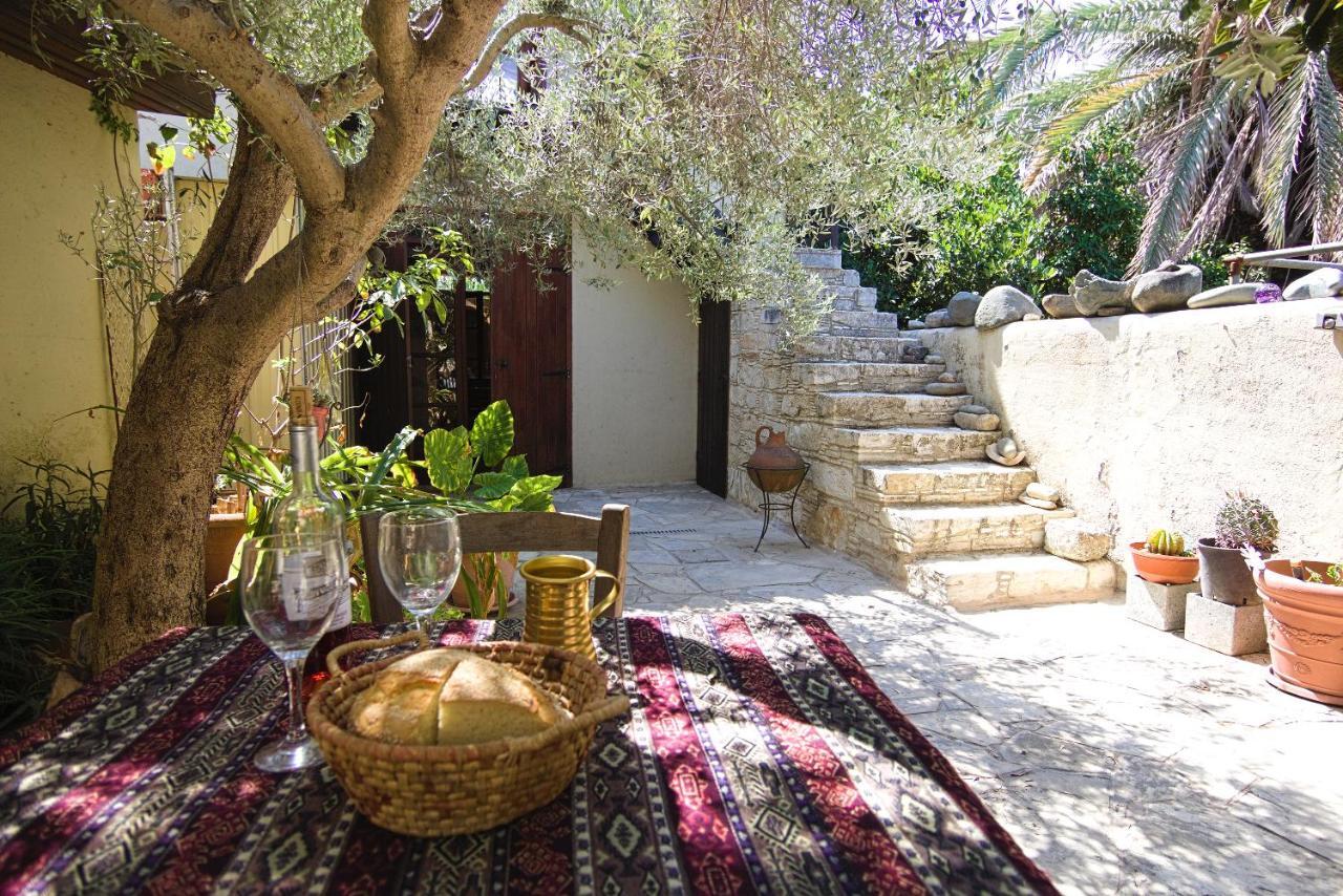 Hotel Avli-The Courtyard Nicosia Esterno foto